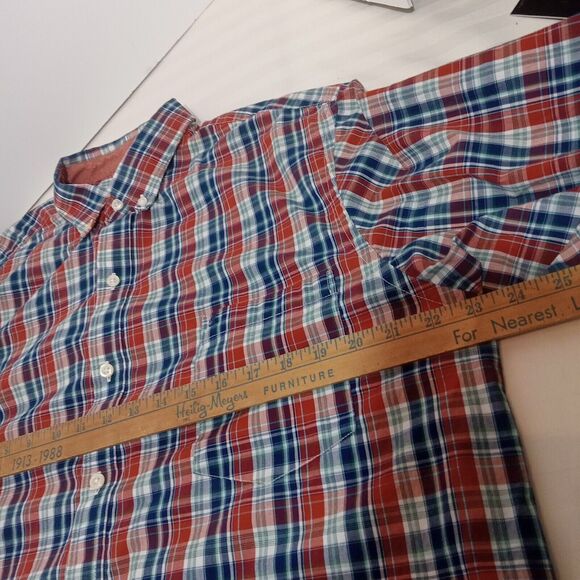 IZOD Size L Lot of 3 Men’s Shirts Long Sleeve Button Up Plaid and Checked - Picture 11 of 12